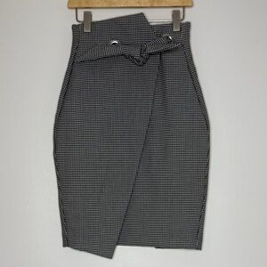 H&M Black and White Houndstooth Skirt